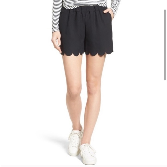 Madewell Pants - NWT Madewell Scallop Edge Pull On Shorts